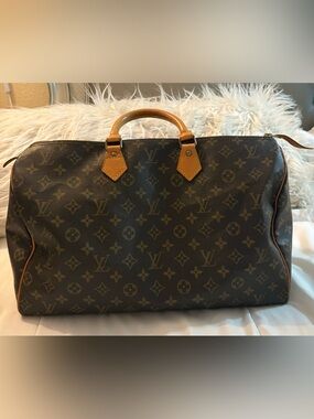 Amazing Vintage Louis Vuitton Speedy 40